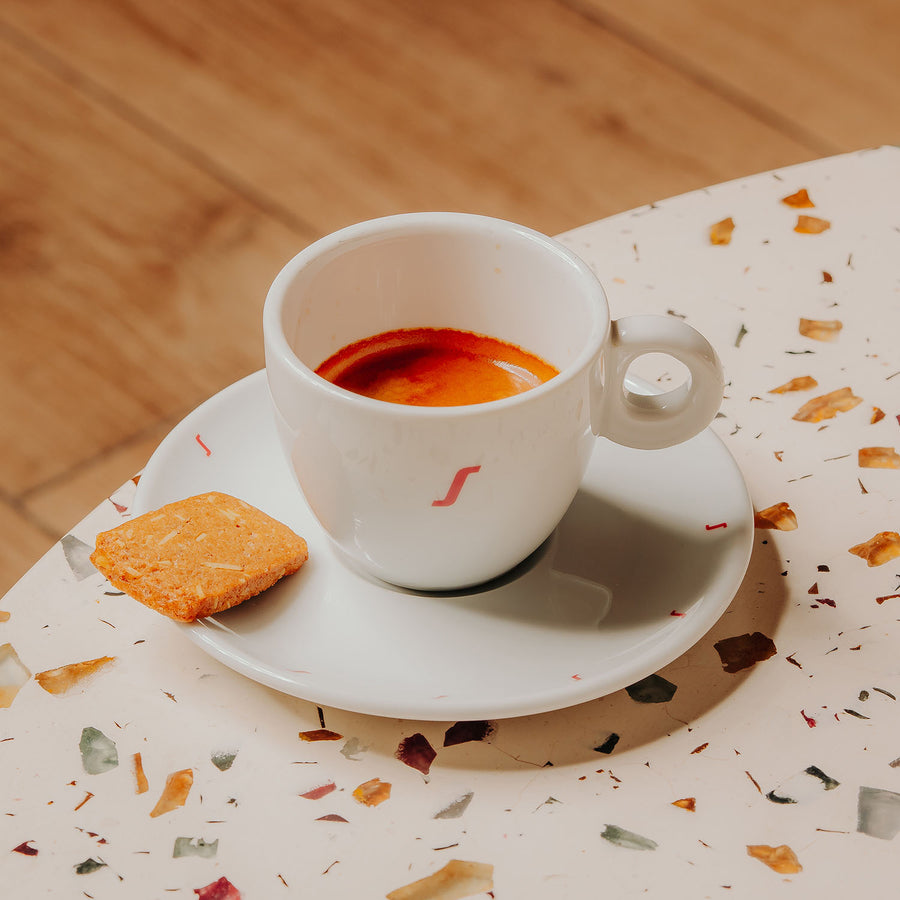 قهوة اسبريسو / قصير